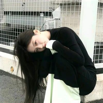 燃烧女子的画像